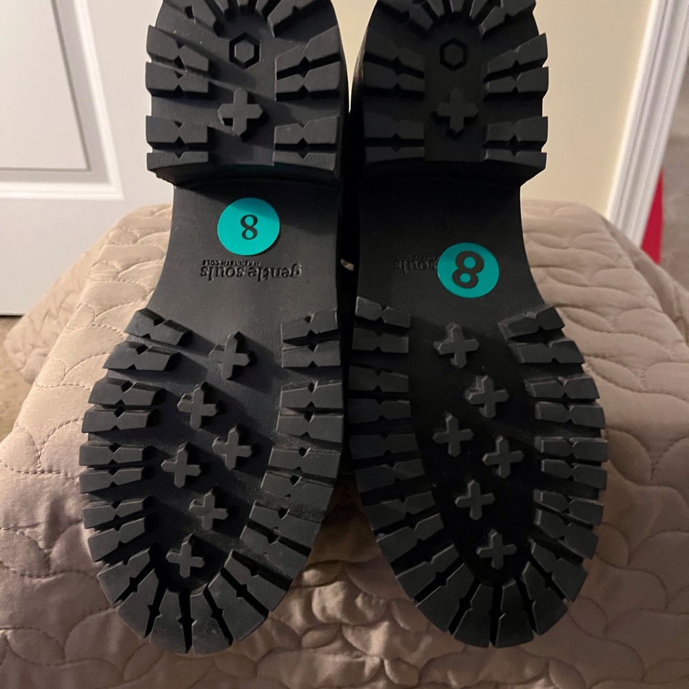 Gentle Souls Black Lace Up Boots Sz.8 - Picture 4 of 4